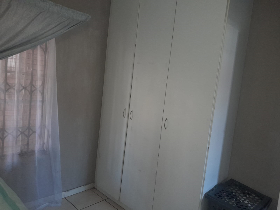 2 Bedroom Property for Sale in Rustenburg Central North West